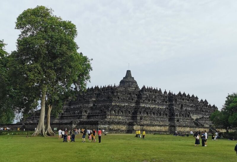 From Yogyakarta: Merapi Sunrise, Borobudur, & Prambanan Tour - Transportation and Guide