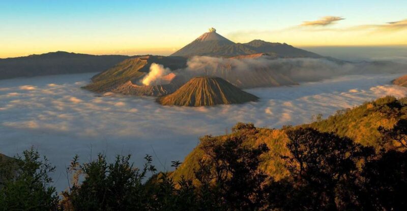 From Yogyakarta: Mount Bromo and Ijen Crater 3D2N Tour - Tour Description