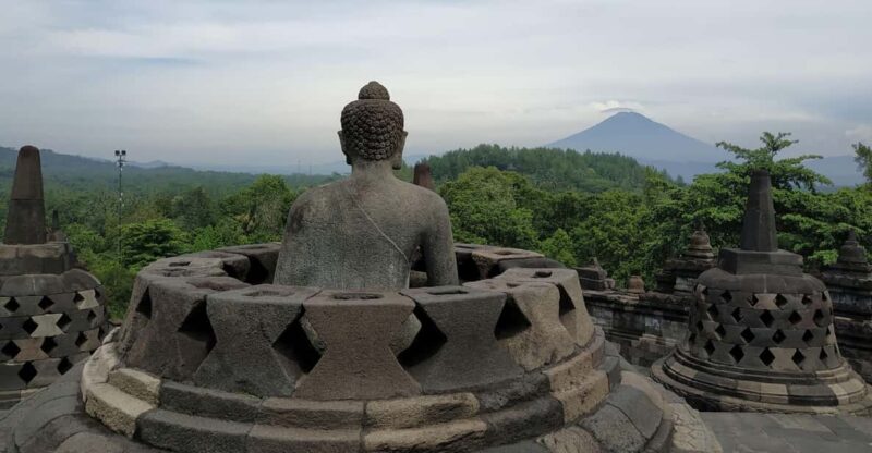 From Yogyakarta : One Day Tour Borobudur and Prambanan - Key Points