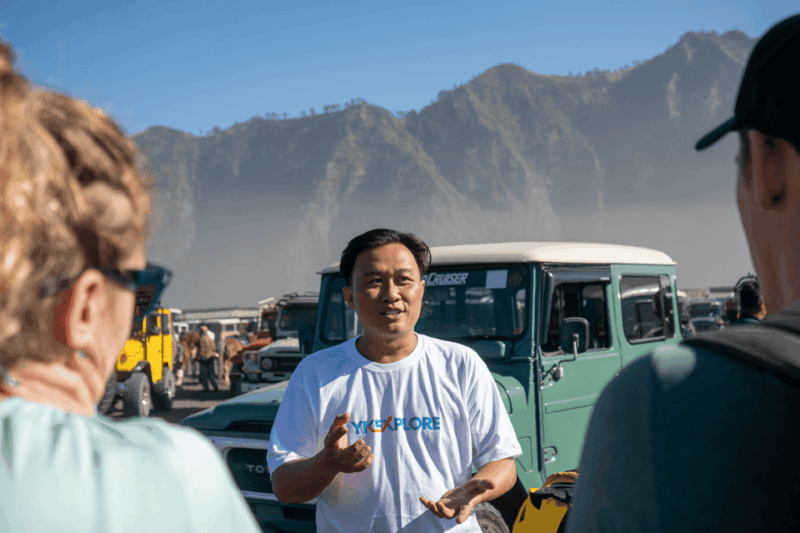 From Yogyakarta or Bali: Borobudur, Prambanan, Bromo, Tumpaksewu - Exploring Borobudur and Prambanan