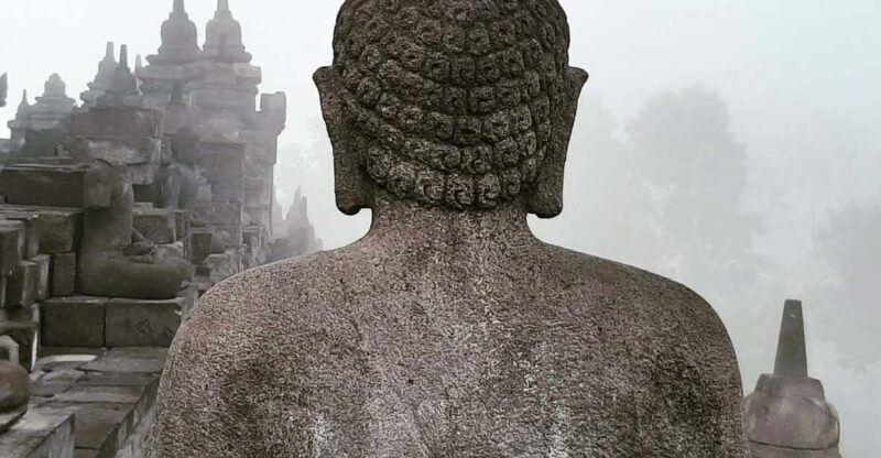 From Yogyakarta: Selogriyo Temple Trekking and Borobudur - Key Points