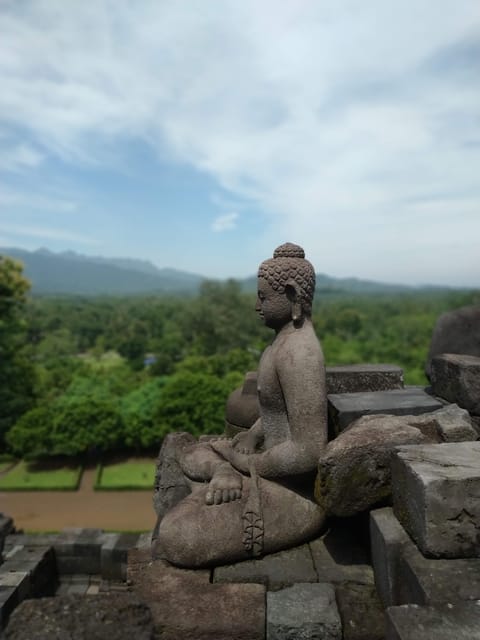 From Yogyakarta: Selogriyo Temple Trekking and Borobudur - Inclusions and Additional Information