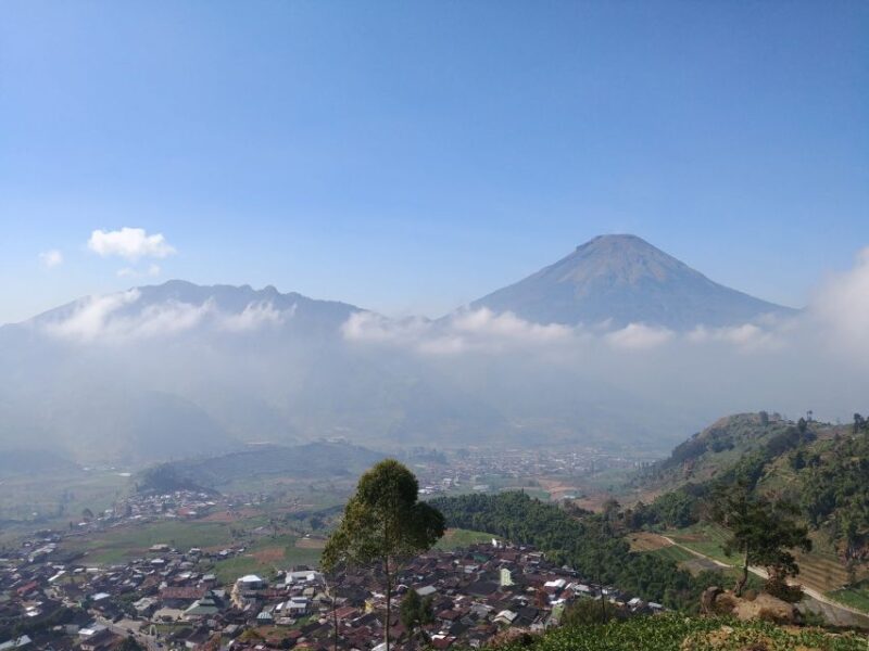 From Yogyakarta: The Beauty Of Dieng Guided Day Tour - Participant Restrictions and Recommendations