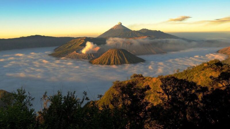 From Yogyakarta: Tumpak Sewu-Bromo-Ijen 4D3N Guided Tour - Tumpak Sewu Waterfall