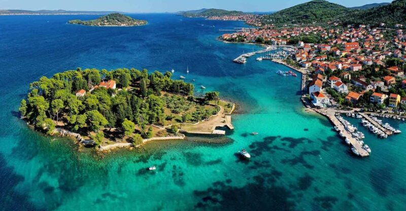 From Zadar: 3-Island Speedboat Tour With Snorkeling & Drinks - Inclusions
