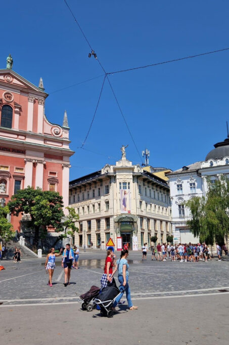 From Zagreb: Highlights Day Tour to Bled and Ljubljana - Pickup and Return