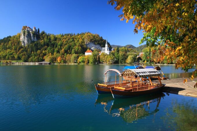 From Zagreb: Ljubljana and Lake Bled Tour - Group Size and Accessibility