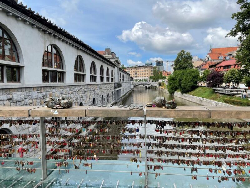 From Zagreb: Ljubljana, Postojna Cave & Predjama Castle Tour - Predjama Castle Highlights