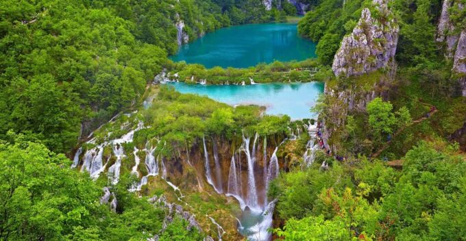 From Zagreb: Plitvice Lakes National Park Full-Day Tour - Park Features and Activities