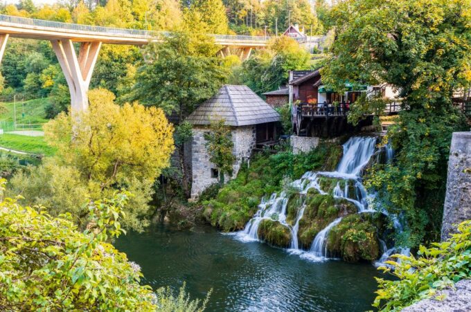 From Zagreb: Plitvice & Rastoke Guided Day Trip With Ticket - Accessibility and Restrictions