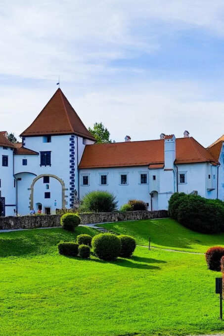 From Zagreb:Discover North Croatia, Museums, Castle and City - Inclusions