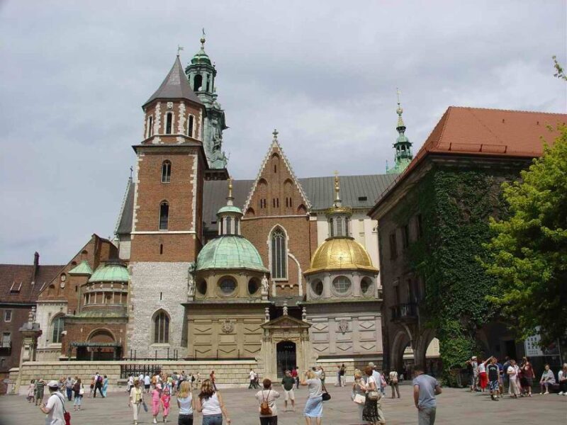 From Zakopane: Krakow Old Town Private Guided Day Trip - Itinerary and Highlights