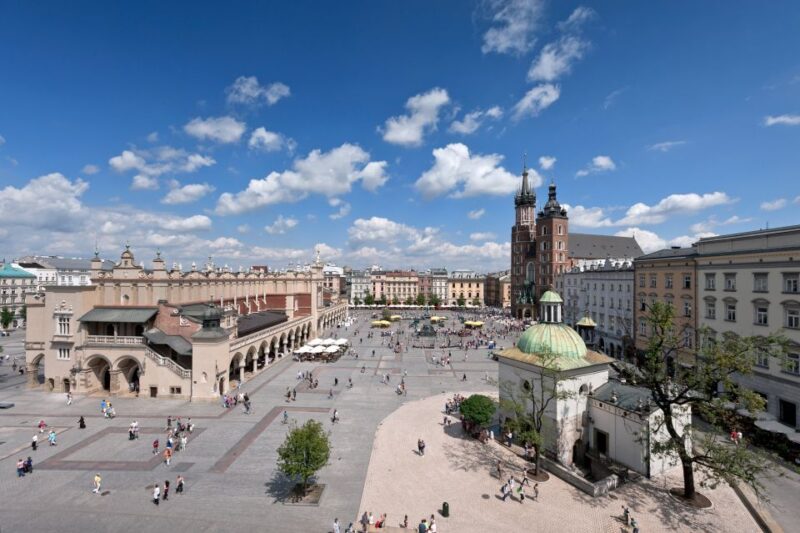 From Zakopane: Krakow Old Town Private Guided Day Trip - Tour Experience