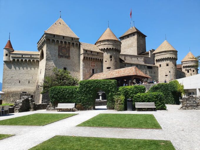 From Zurich: 8-Day Tour to Geneva With Tickets and Lodging - Suitability Restrictions