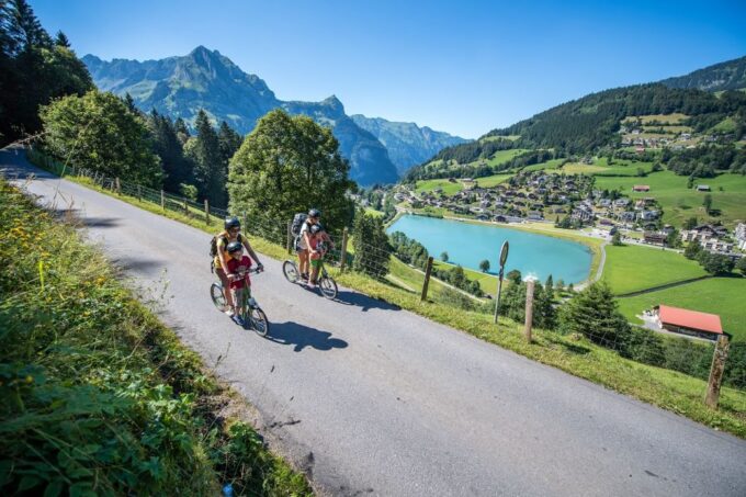 From Zurich: Lucerne and Engelberg Full-Day Tour - Hiking in Alps