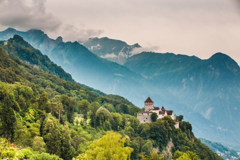 From Zurich: Private 4 Countries in 1 Full-Day Tour - Ascend Pfänder Mountain in Bregenz
