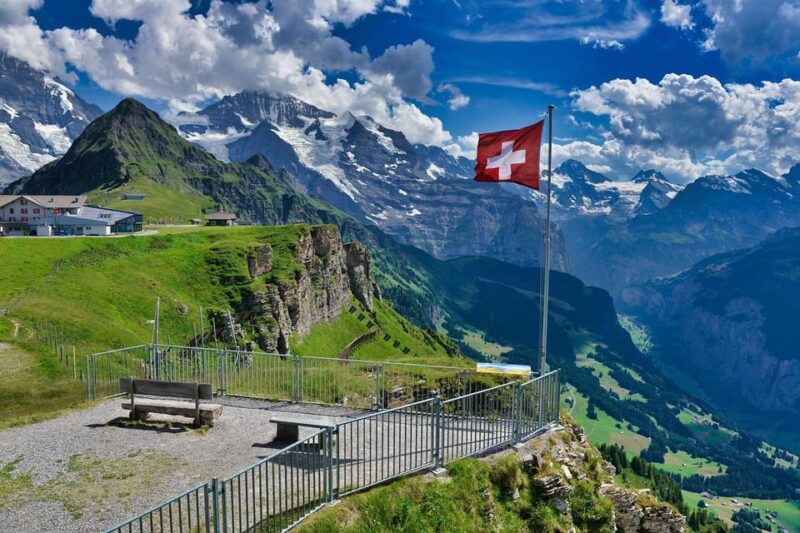 From Zurich: Private Interlaken and Grindelwald Car Tour - Itinerary and Locations