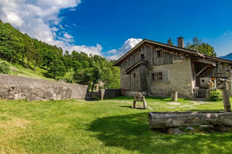 From Zurich: Private Trip to Liechtenstein and Heidiland - Gutenberg Castle in Balzers