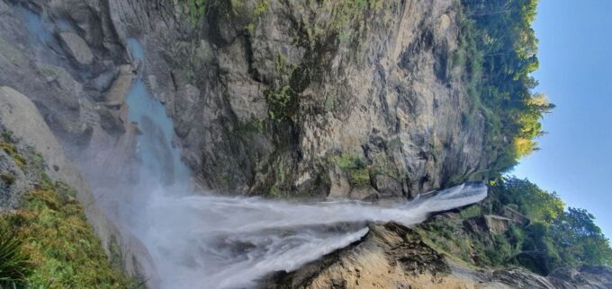 From Zurich: Waterfalls Valley & Aareschlucht Gorge Day Tour - Booking and Cancellation Policy