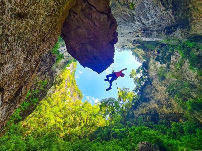 FromNinh Binh: Phong Nha, Paradise Cave, Dark Cave Adventure - Itinerary Details: Day 2