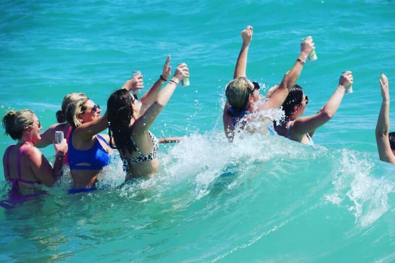 Ft. Lauderdale: Party Boat Tour to the Sandbar with Tunes - The Crew: Making the Experience Special