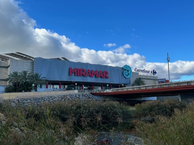 Fuengirola: City Highlights Guided Bike Tour - Price and Duration