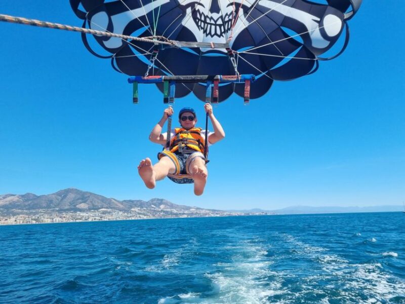 Fuengirola: Deluxe Parasailing Flight From Fuengirola Port - Key Points
