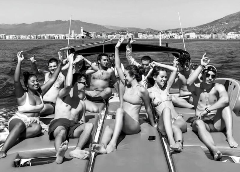 Fuengirola: Dolphin Watching by Yacht With Snacks and Drinks - Pricing and Booking