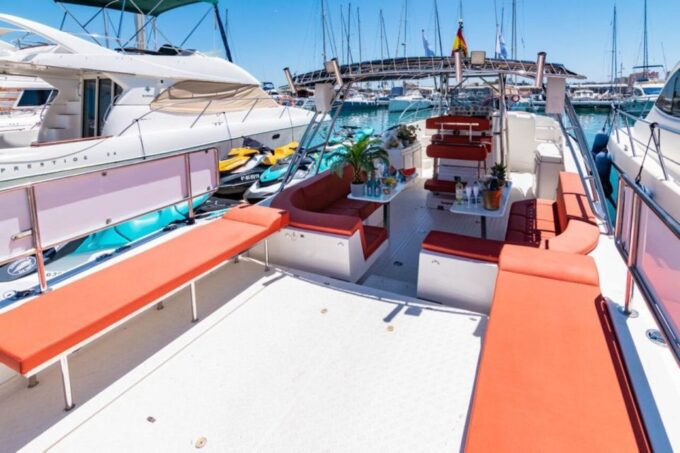Fuengirola: Fantastic Dolphin Watching Yacht Tour - Customer Feedback Highlights