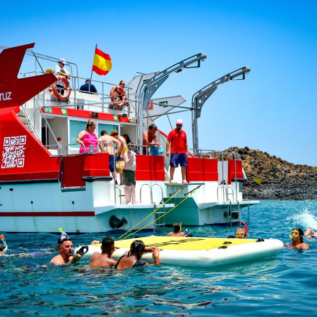 Fuerteventura: 1-Hour Mini Swim & Snorkel Cruise - Onboard Amenities