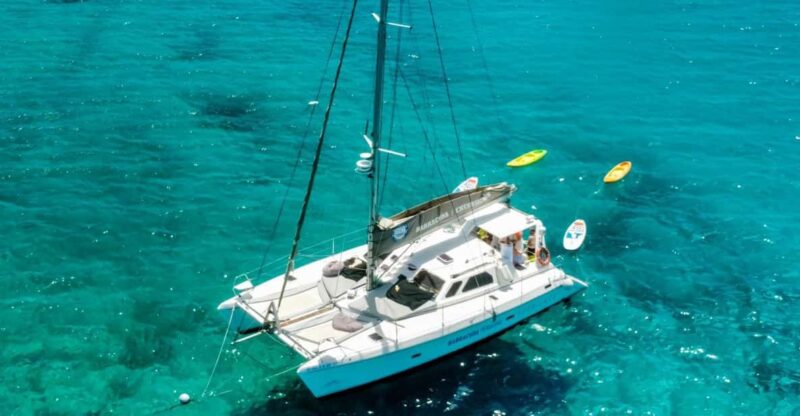 Fuerteventura: Catamaran Excursion to Lobos Island - Key Points