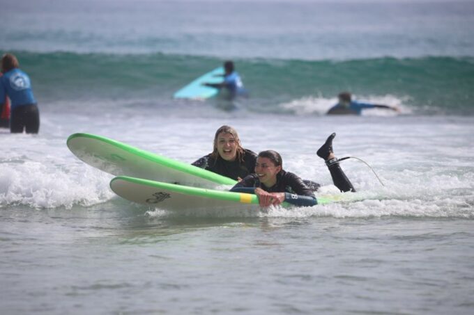 Fuerteventura: Corralejo Surf Lesson - Group Size and Instructor Languages