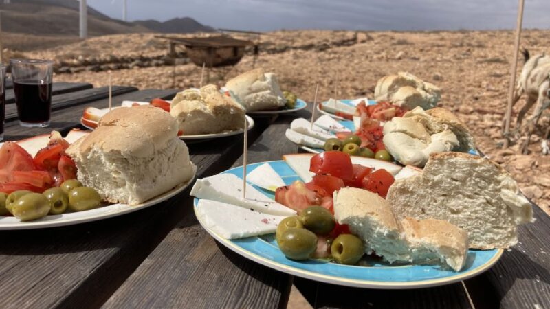 Fuerteventura: Guided Trekking Tour With Island Goats - Key Points