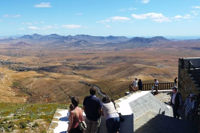 Fuerteventura: Panoramic Tour - Tindaya Mountain Viewpoint
