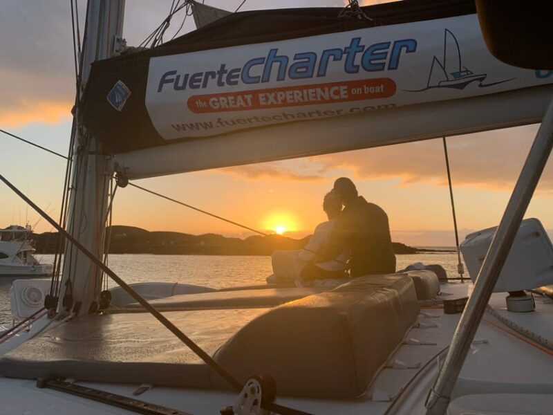 Fuerteventura: Sunset Catamaran Trip to Lobos Island - Key Points