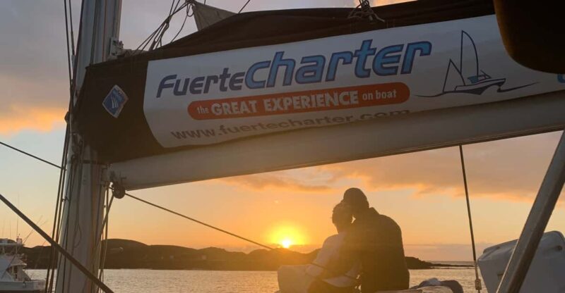 Fuerteventura: Sunset Catamaran Trip to Lobos Island - Experience Highlights