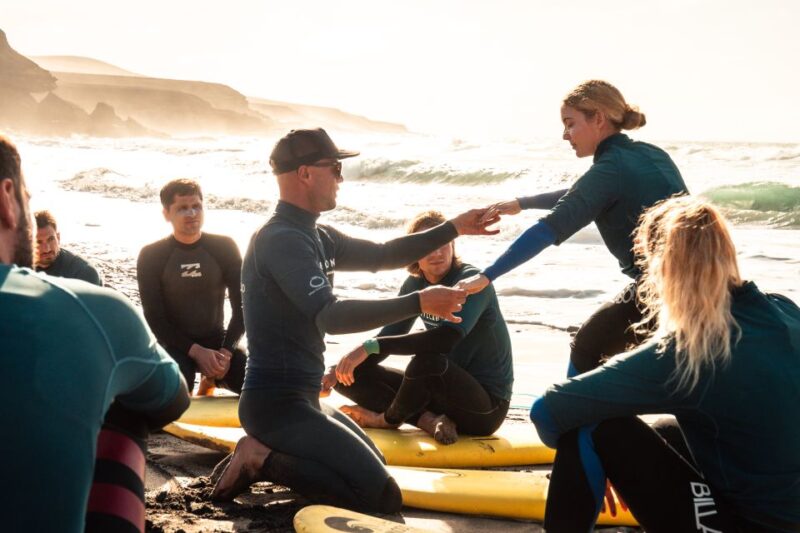Fuerteventura: Surfing Lesson in the South of Fuerteventura - Equipment and Facilities