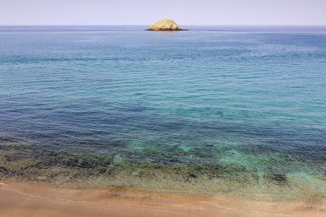 Fujairah Private Day Trip From Dubai With Lunch - Old Mosque and Fort