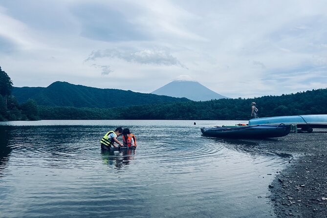 Fuji and Hakone Private Tour With English Guide and Photography - Lunch Included