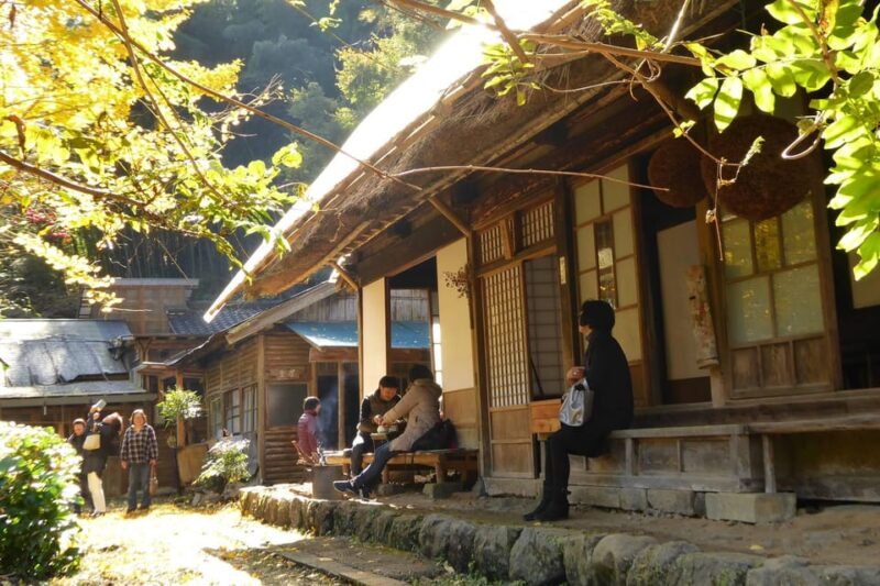 Fujieda: Suisha-mura Traditional Japanese Cooking Experience - Catching Fish and Preparing Meals