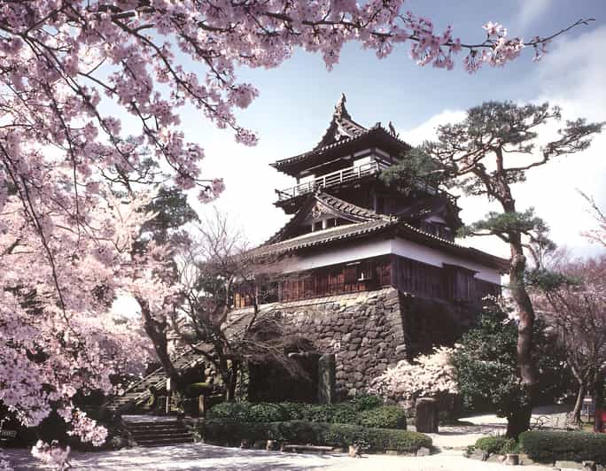 Fukui: Maruoka Castle Admission Ticket - Cultural and Natural Attractions
