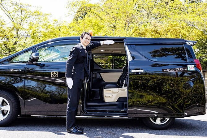 Fukuoka Airport to From Fukuoka City Private Taxi Transfers - Key Points