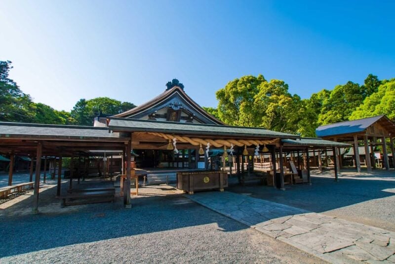 Fukuoka Culture&Cuisine Tour: Yanagawa River Cruise, Dazaifu - Language and Group Details