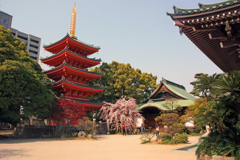 Fukuoka Essentials: History, Culture, & Charms - Visiting Sumiyoshi Jinjas Unique Architecture