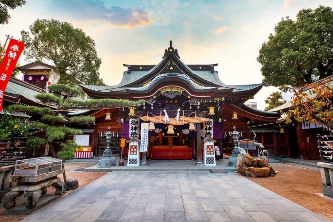Fukuoka Highlights: Customizable Tour With a Local Guide - Discovering Hidden Gems