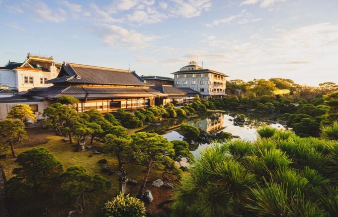 Fukuoka: Kyushu Strawberry Picking, Yanagawa Boat,Art Museum - Experiencing Kyushus Treasures