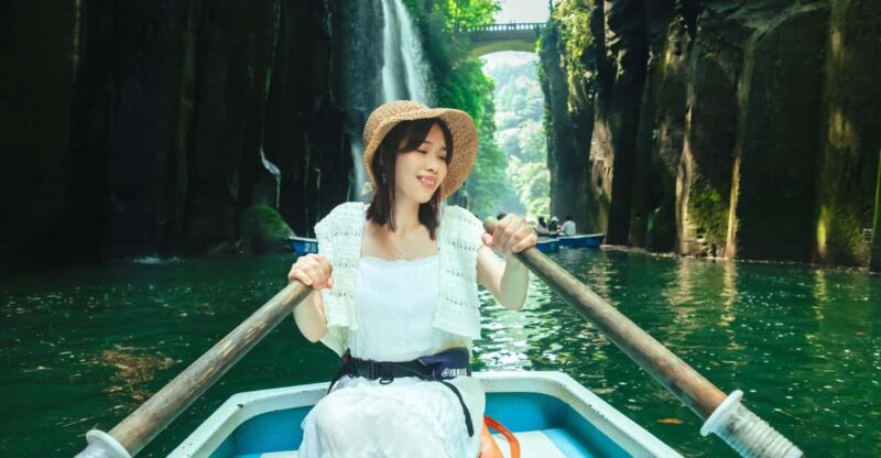 Fukuoka: Takachiho Gorge 1 Day Private Tour - Key Points