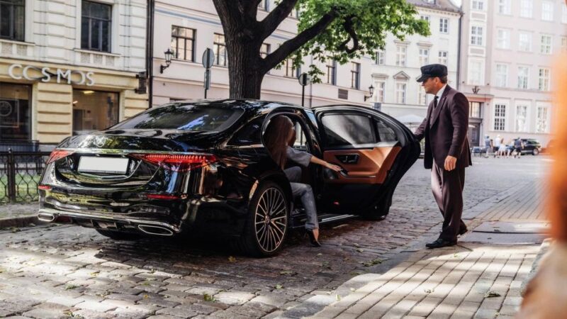 Full Comfort Private Transfer From Civitavecchia to Rome - Service Overview