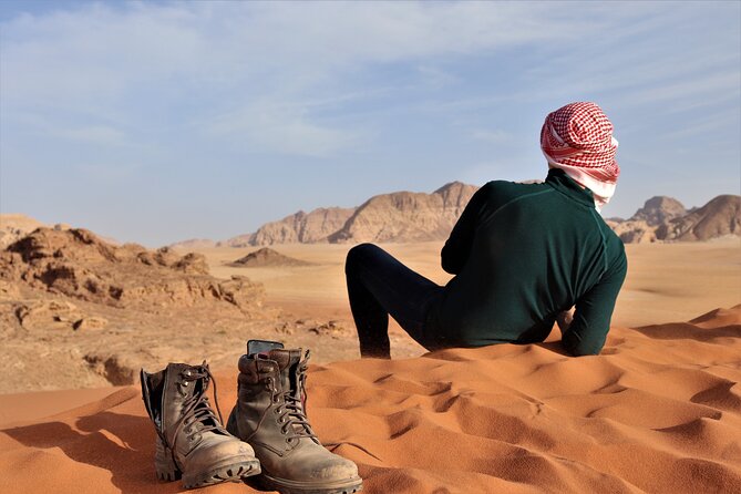 Full Day 4x4 Classic Desert Tour With Overnight in Private Tent - Tour Group Size