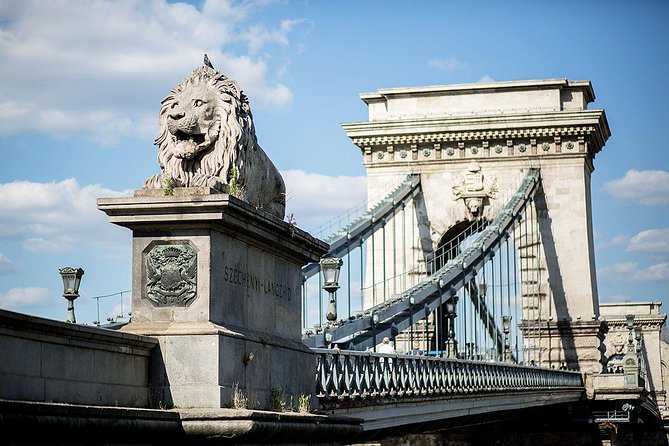 Full Day 7 Hours Private Budapest City Tour With Lunch and Cruise - Taking in the Castle Area